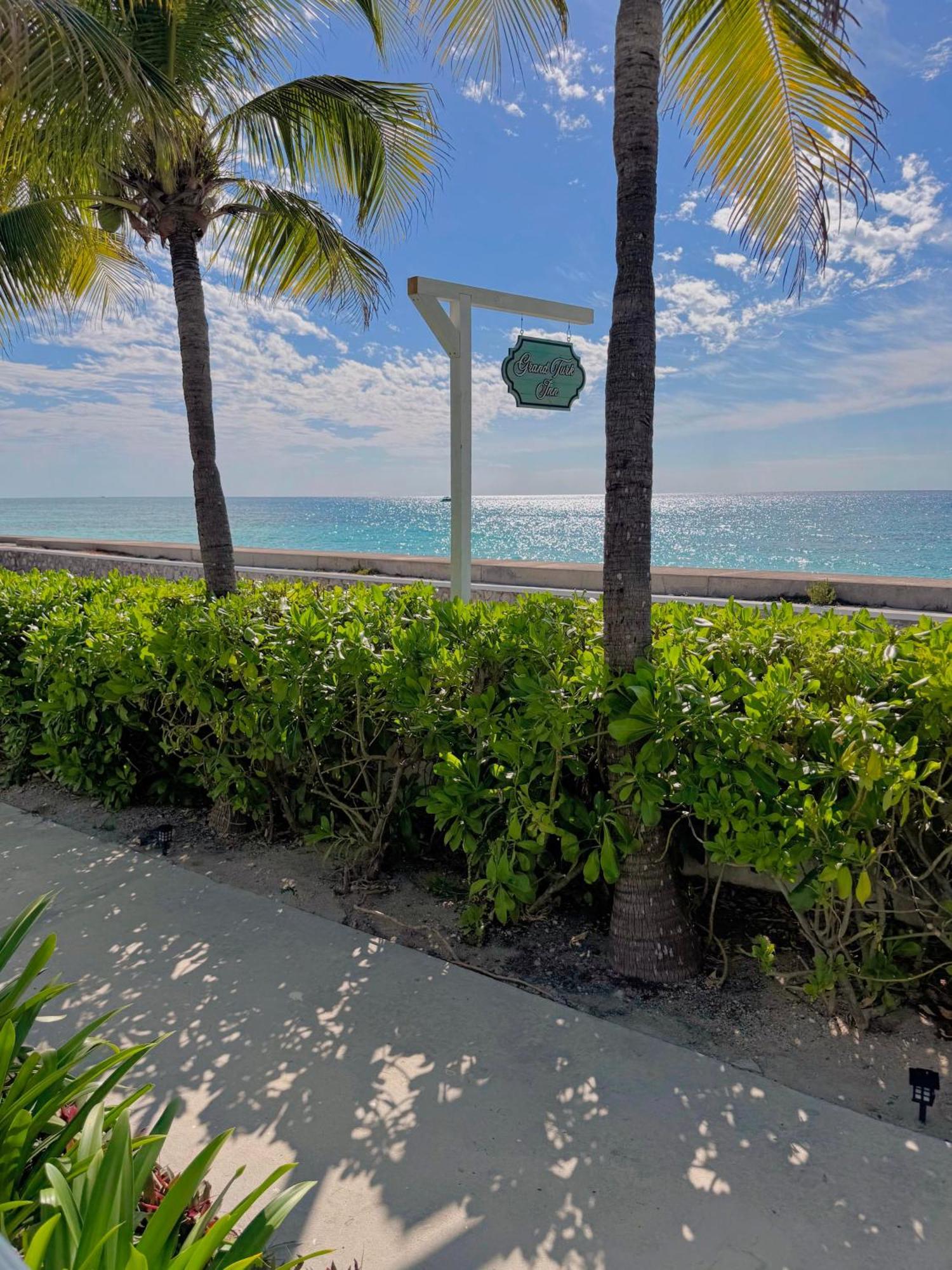 Grand Turk Inn Bagian luar foto