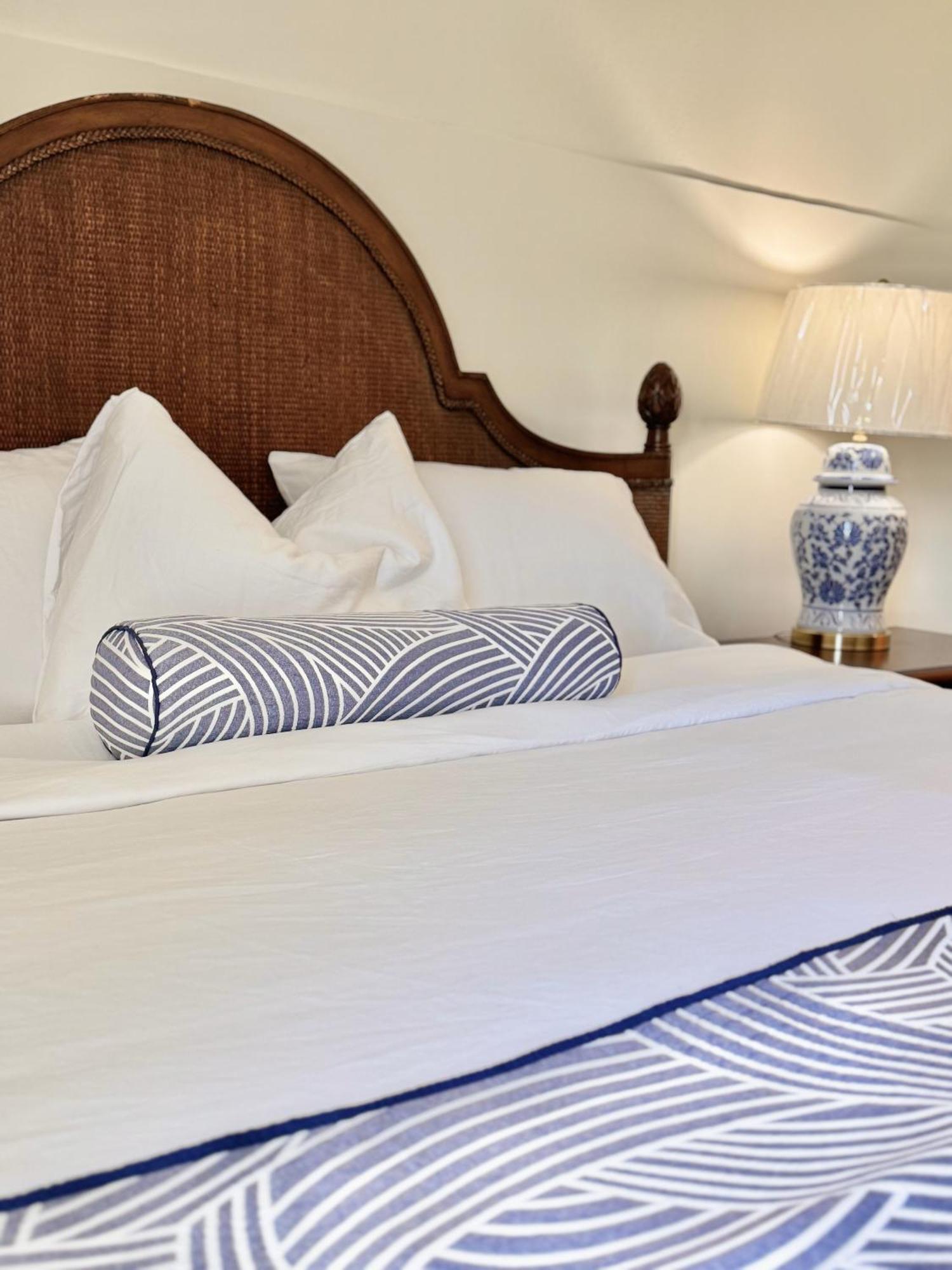 Grand Turk Inn Bagian luar foto
